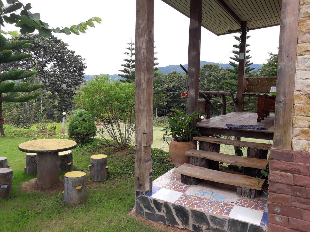 Phu Aram Khao Kho Resort Bagian luar foto